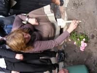 Літературне паломництво у Піски ( трояндочка!.JPG)